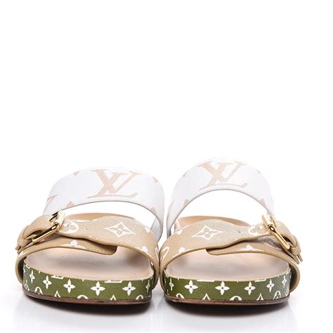 bom dia flat mule sandals.